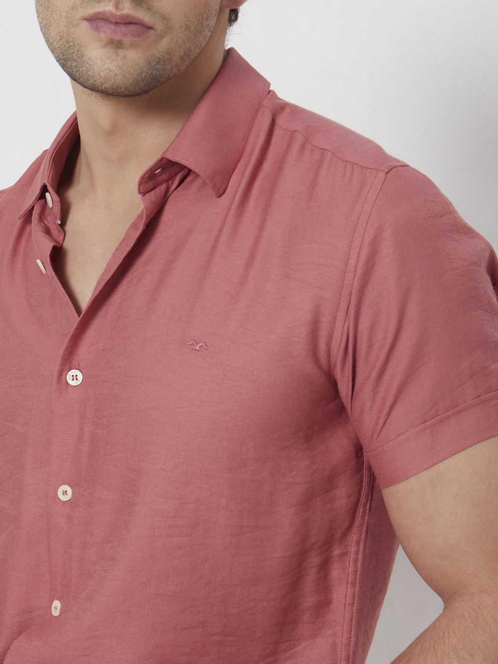 Pink Textured Plain Slim Fit Casual Shirt