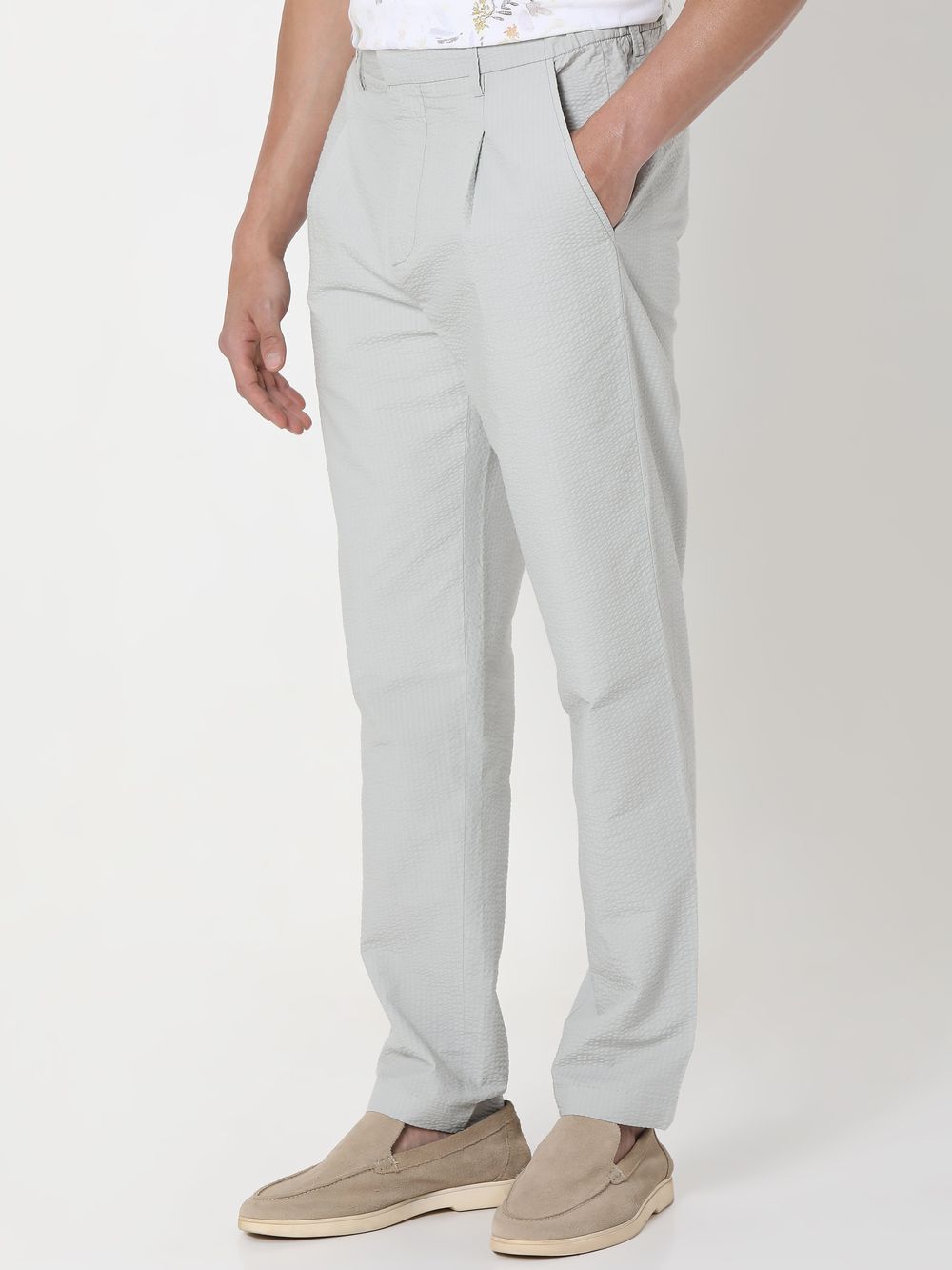 Beige Relaxed Tapered Fit Seersucker Single Pleat Trouser