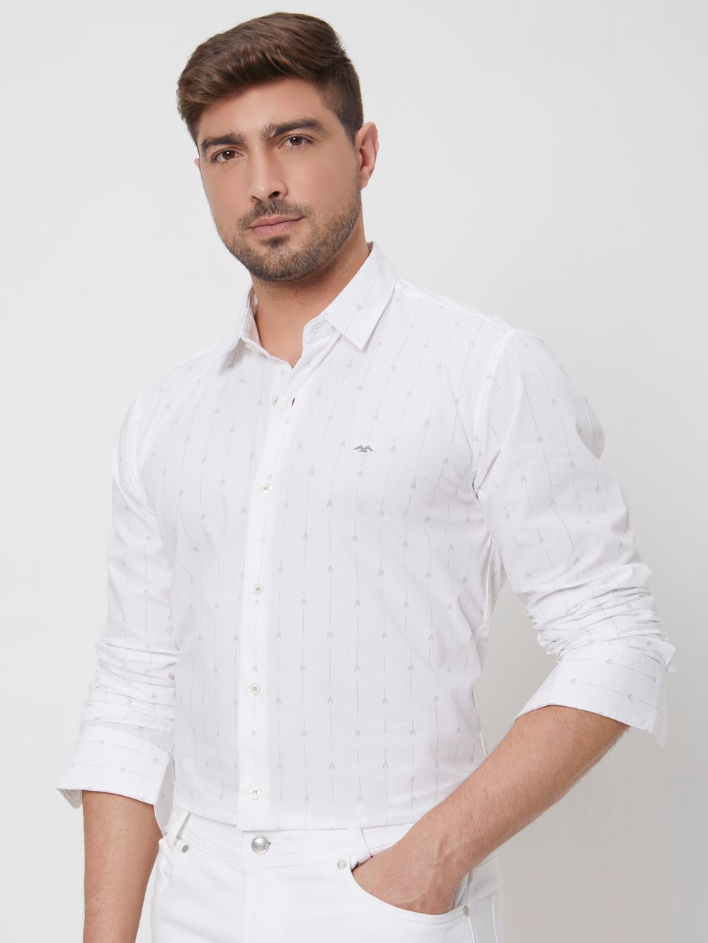 White Printed Stripe Slim Fit Casual Shirt