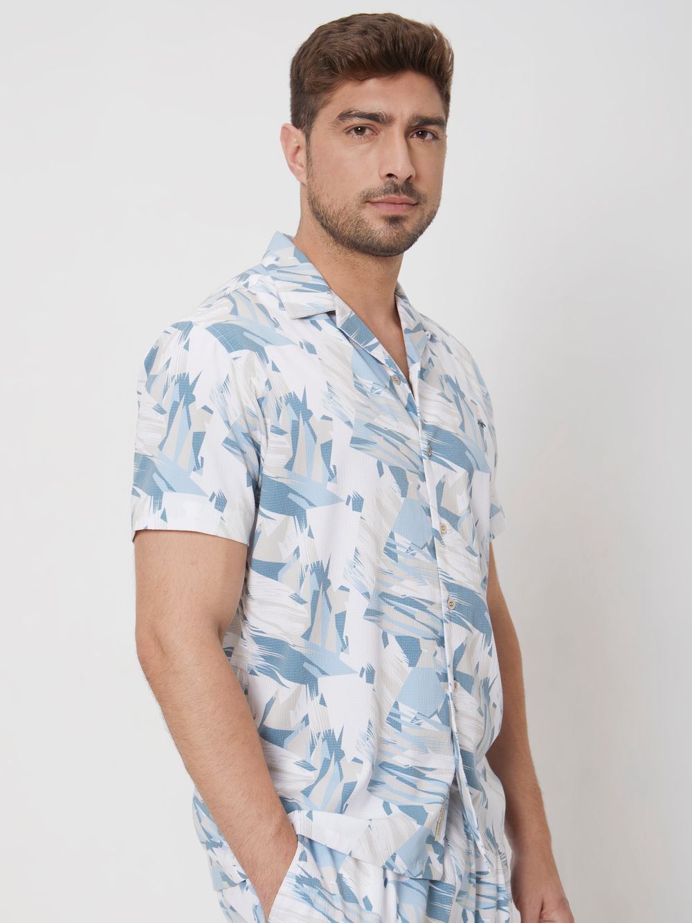 White Resort Print Relaxed Fit Casual Shirt