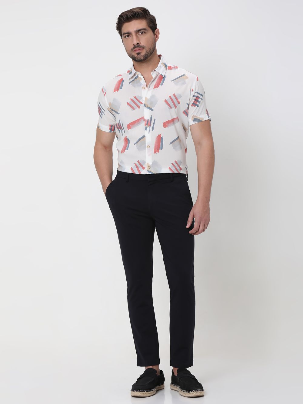 White Geometric Print Slim Fit Casual Shirt