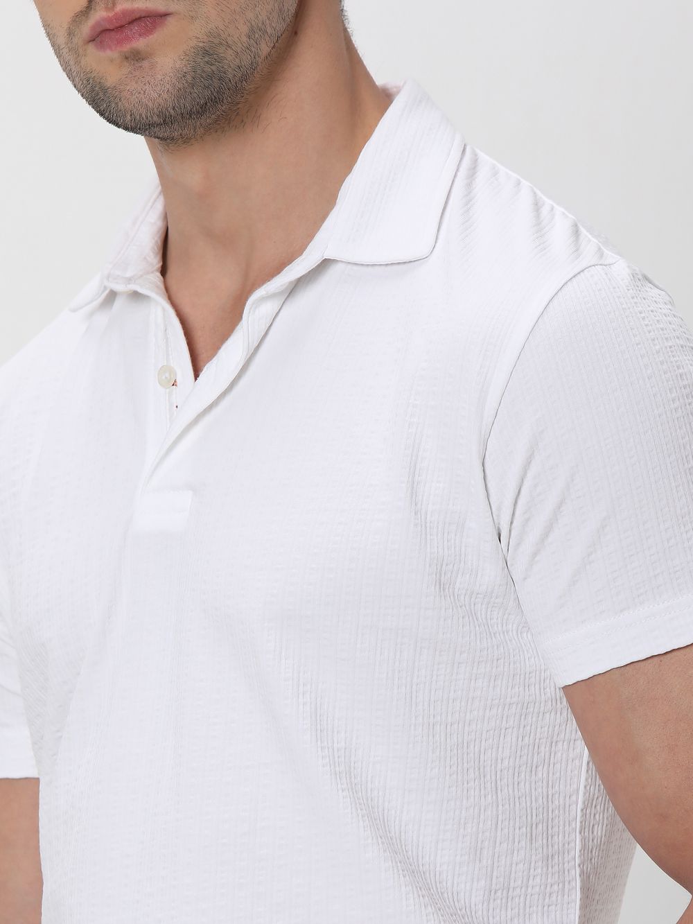 White Textured Plain Slim Fit Polo