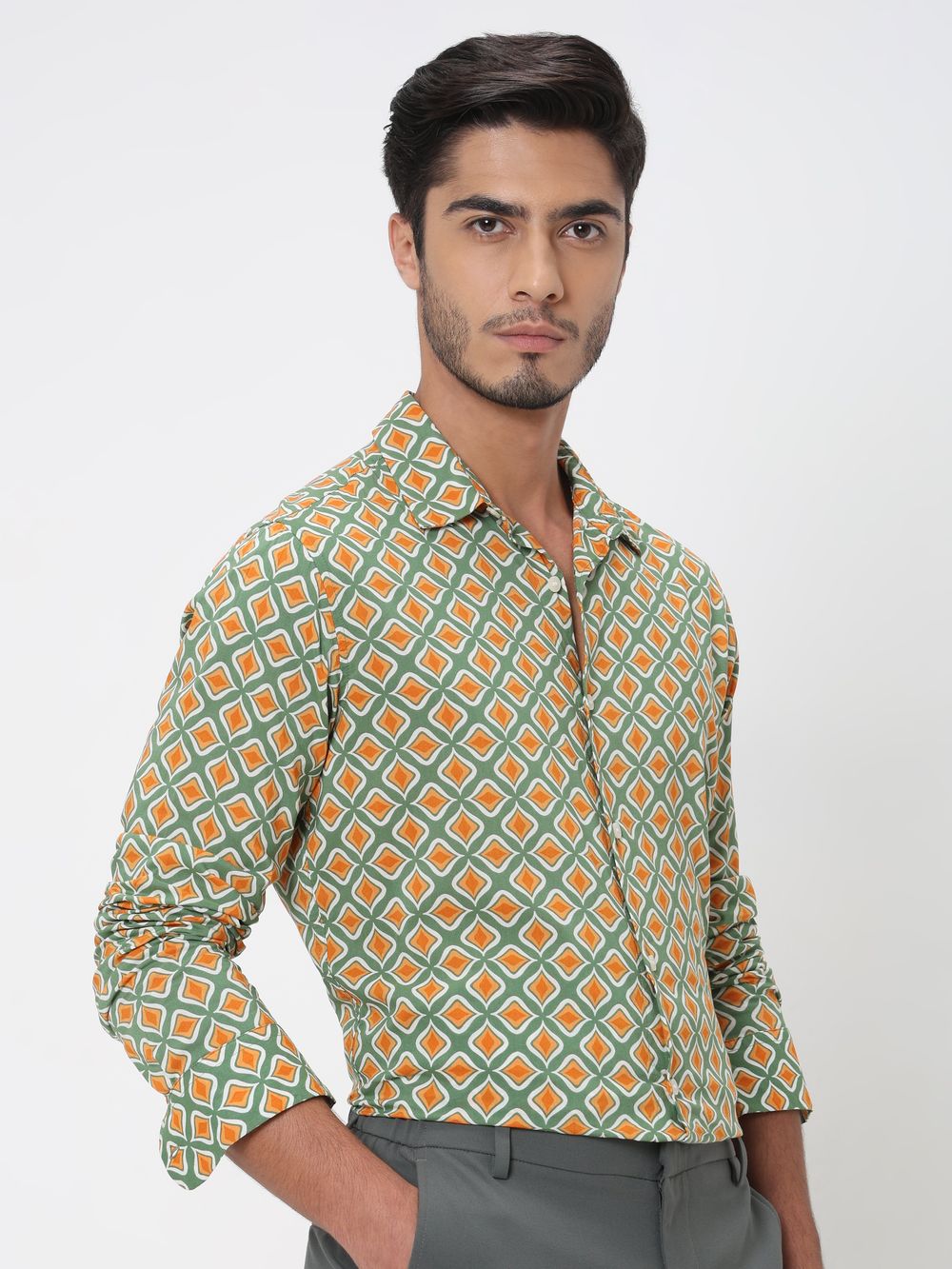 Green Geometric Print Slim Fit Casual Shirt