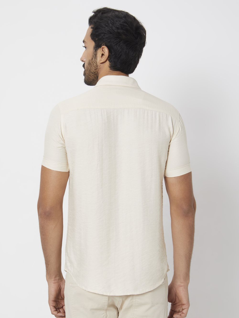 Off White Textured Plain Slim Fit Casual Shirt