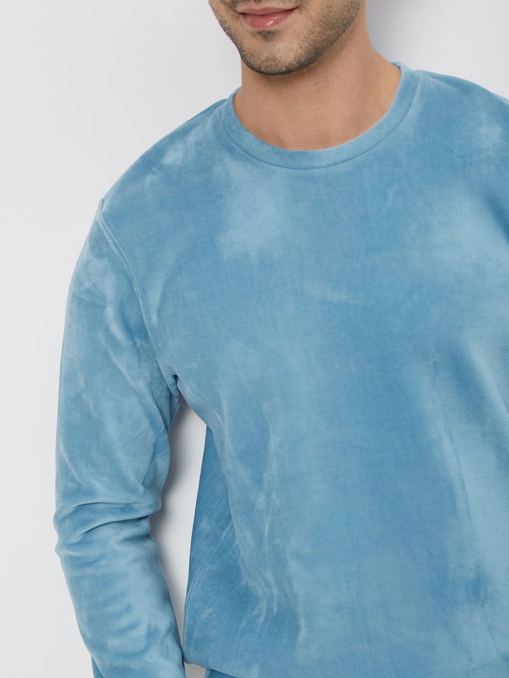 Buy Blue Slim Fit Velvet Sweatshirt Online at Muftijeans