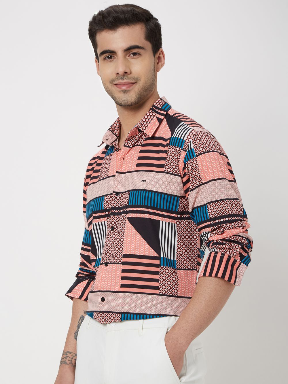 Pink Abstract Print Slim Fit Casual Shirt