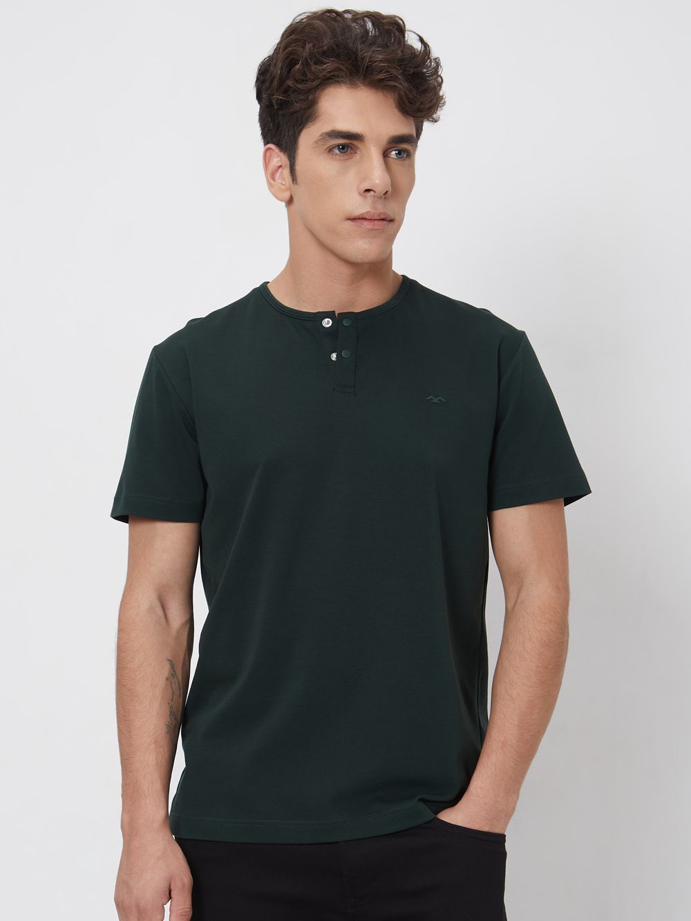 Green Textured Textured Slim Fit Casual Polo