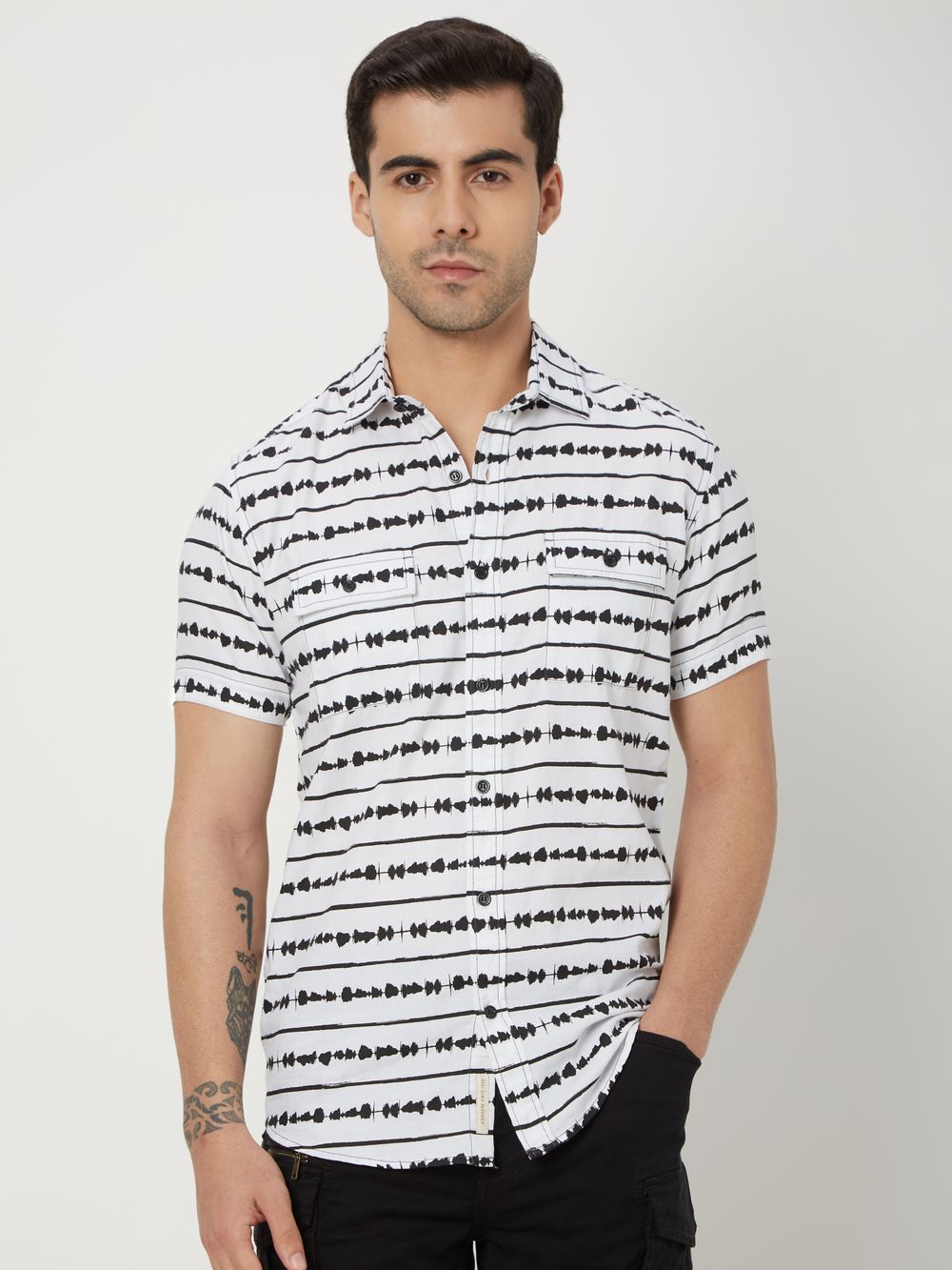 White & Black Wave Stripe Slim Fit Casual Shirt