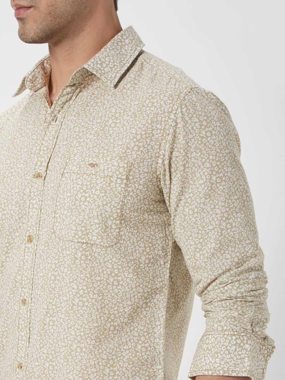 Beige & White Floral Print Slim Fit Casual Shirt