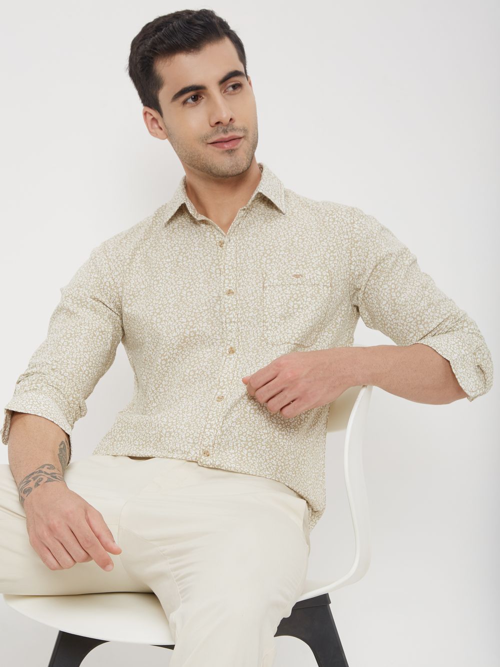 Beige & White Floral Print Slim Fit Casual Shirt