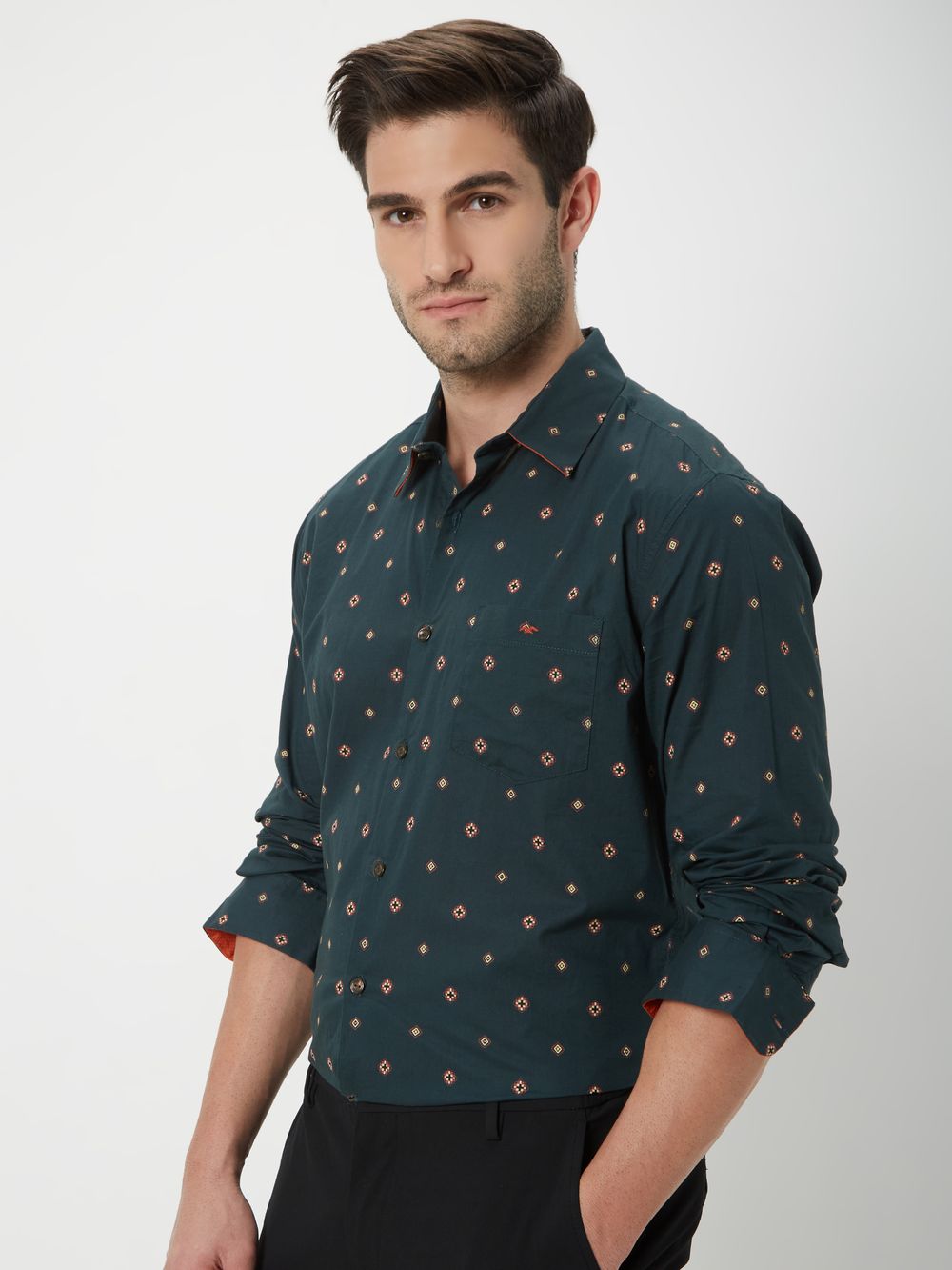 Green & Beige Geometric Print Slim Fit Casual Shirt