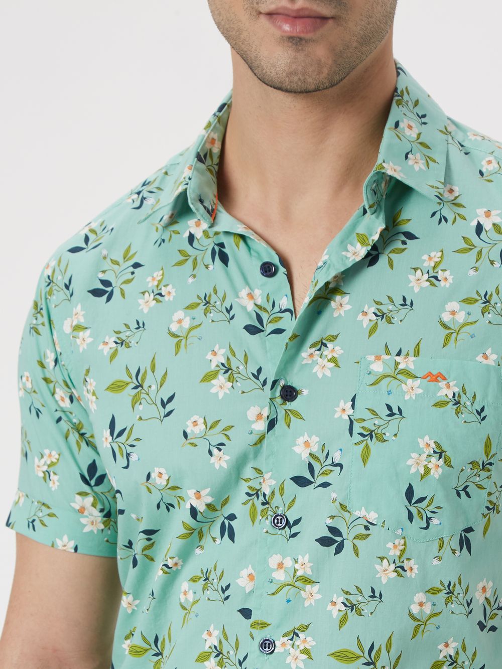 Light Green & White Floral Print Slim Fit Casual Shirt