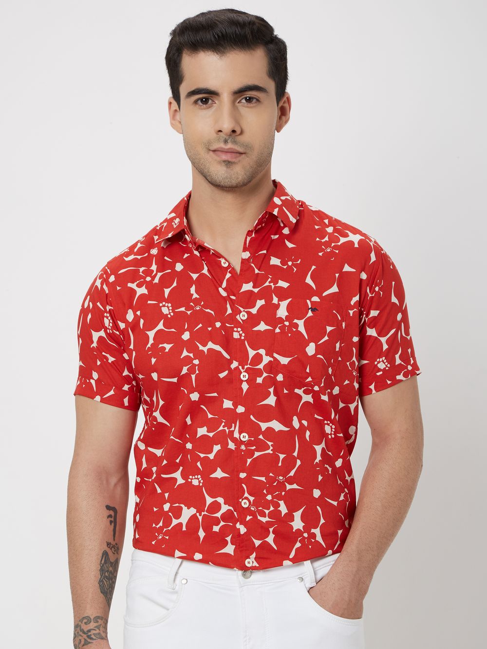 Red & White Floral Print Slim Fit Casual Shirt