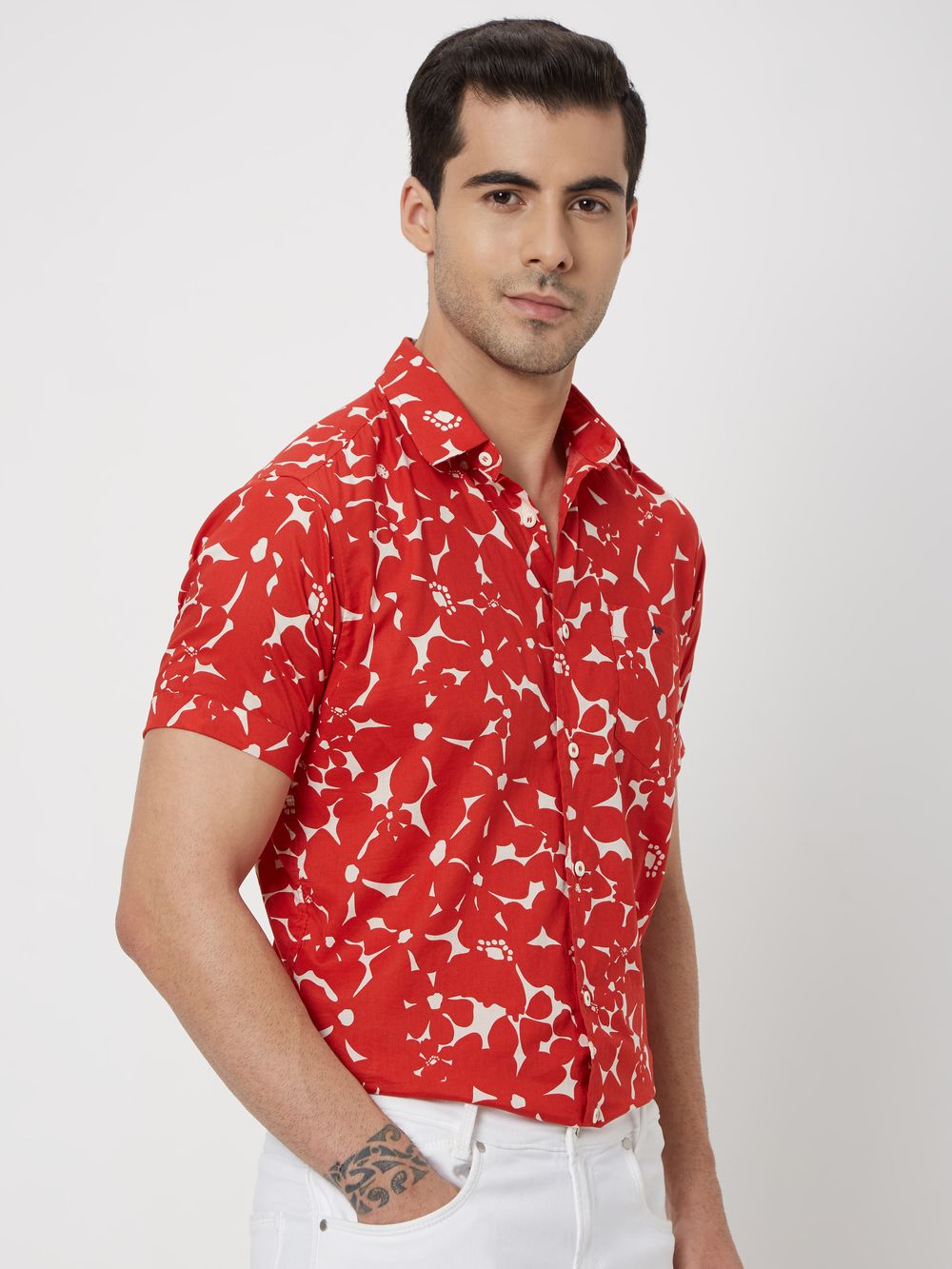 Red & White Floral Print Slim Fit Casual Shirt