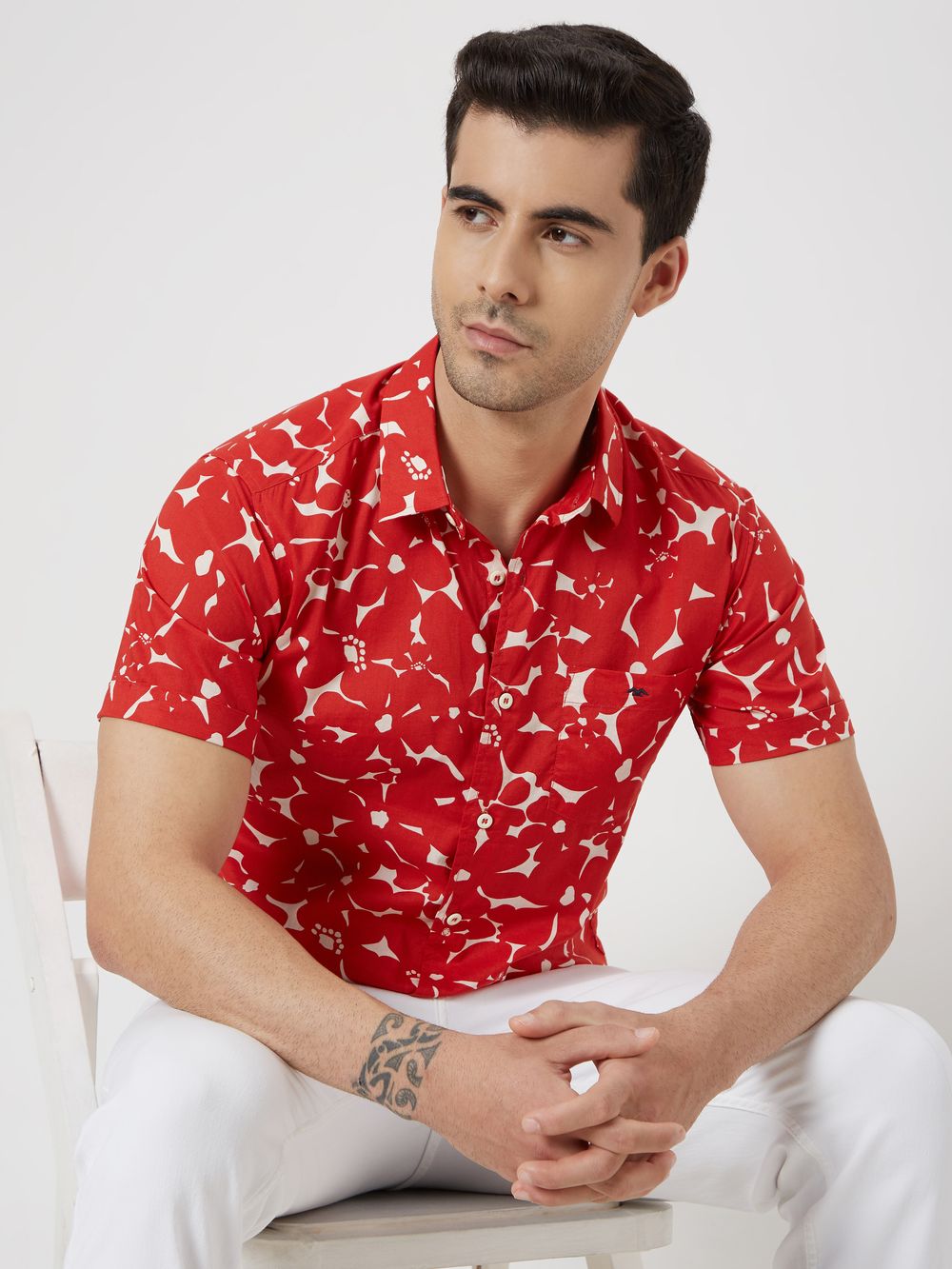 Red & White Floral Print Slim Fit Casual Shirt