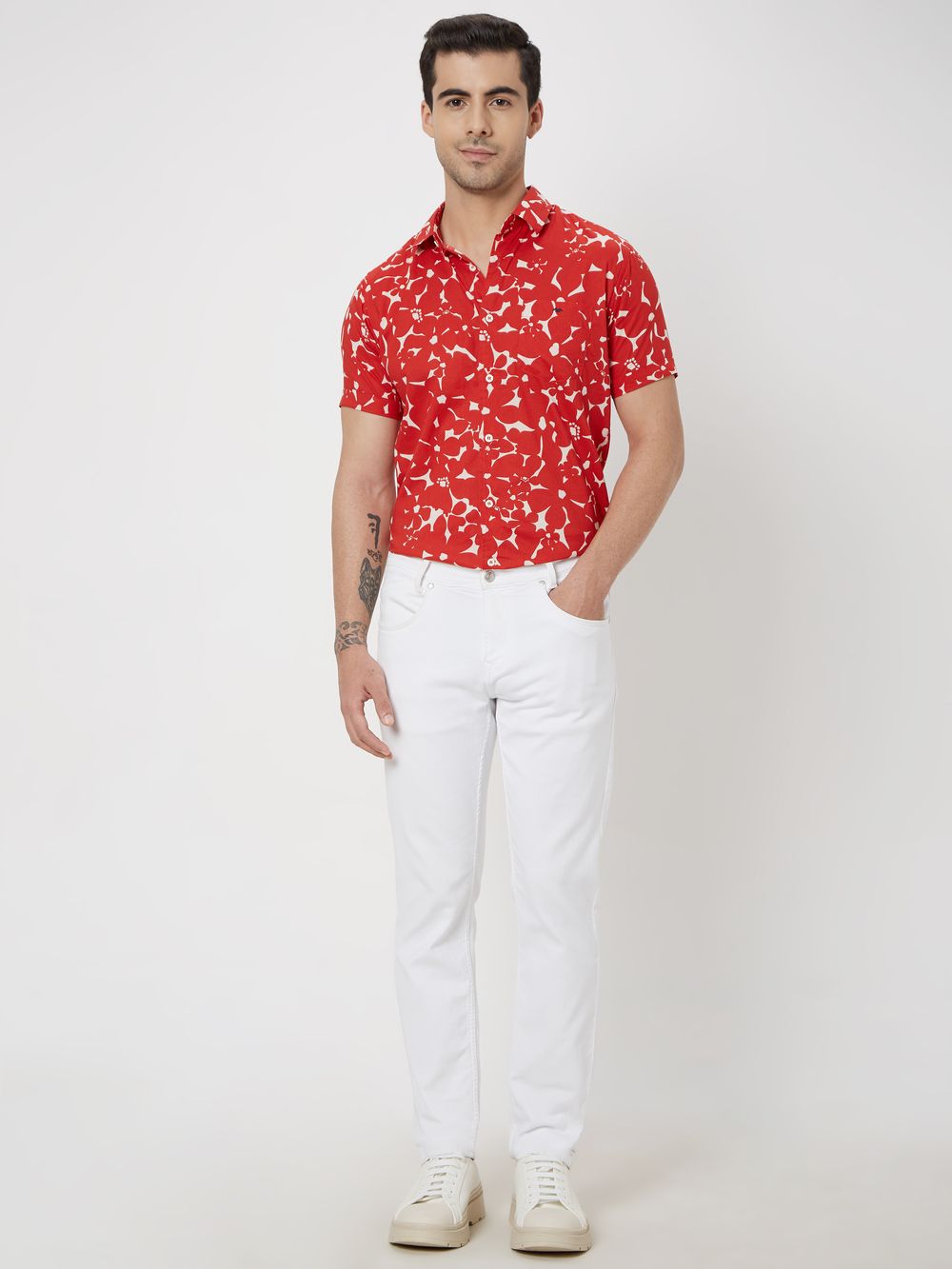 Red & White Floral Print Slim Fit Casual Shirt