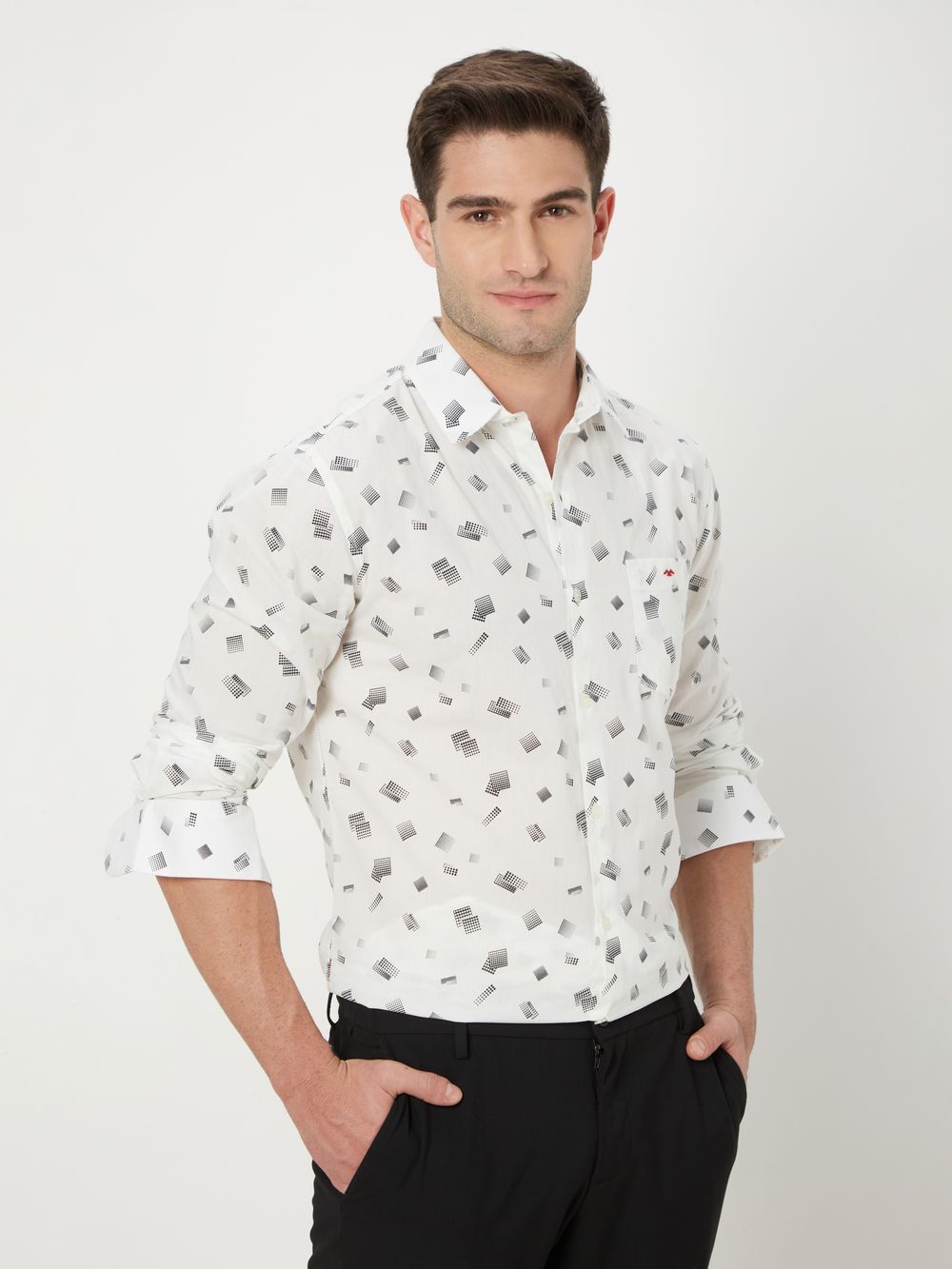 White & Black Geometric Print Slim Fit Casual Shirt