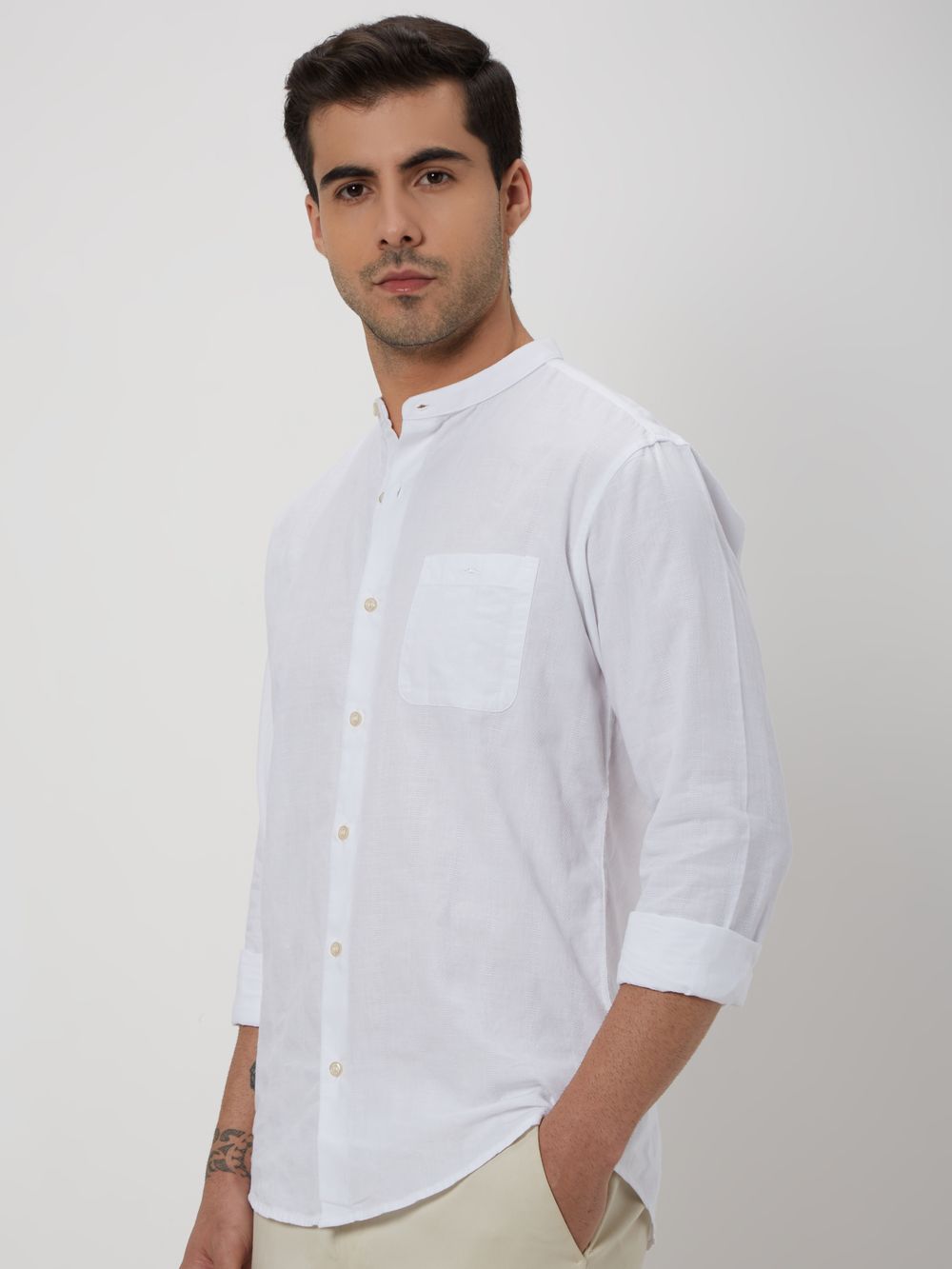 White Textured Plain Slim Fit Casual Shirt