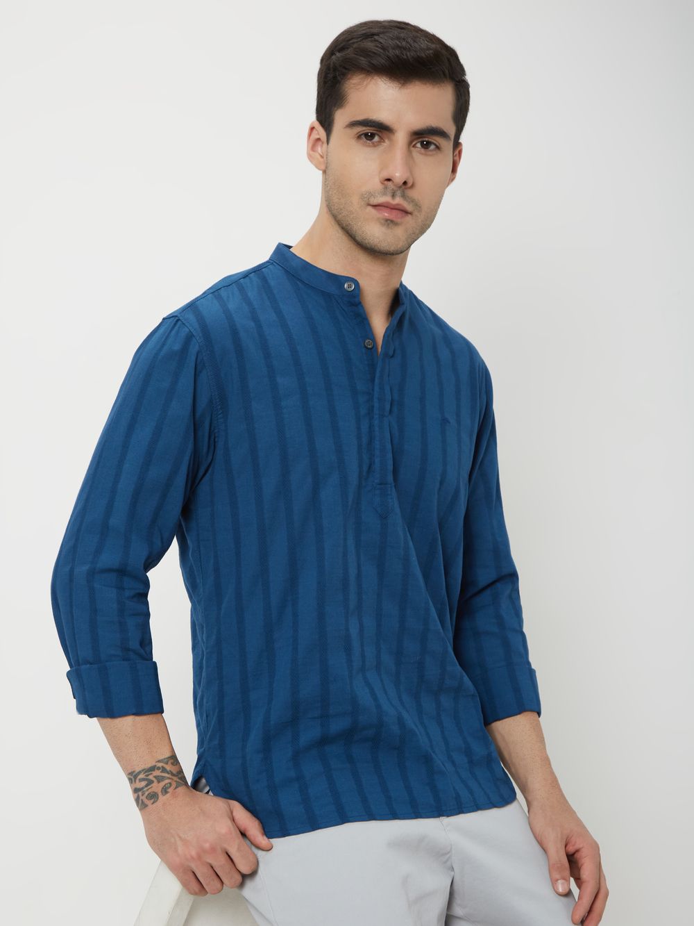 Teal Textured Plain Slim Fit Casual Shirt