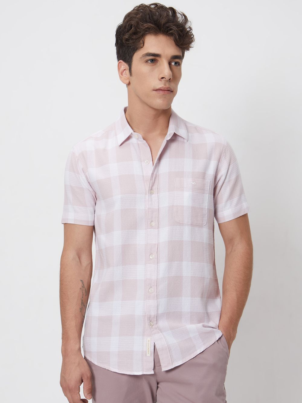 Pink & White Textured Check Slim Fit Casual Shirt