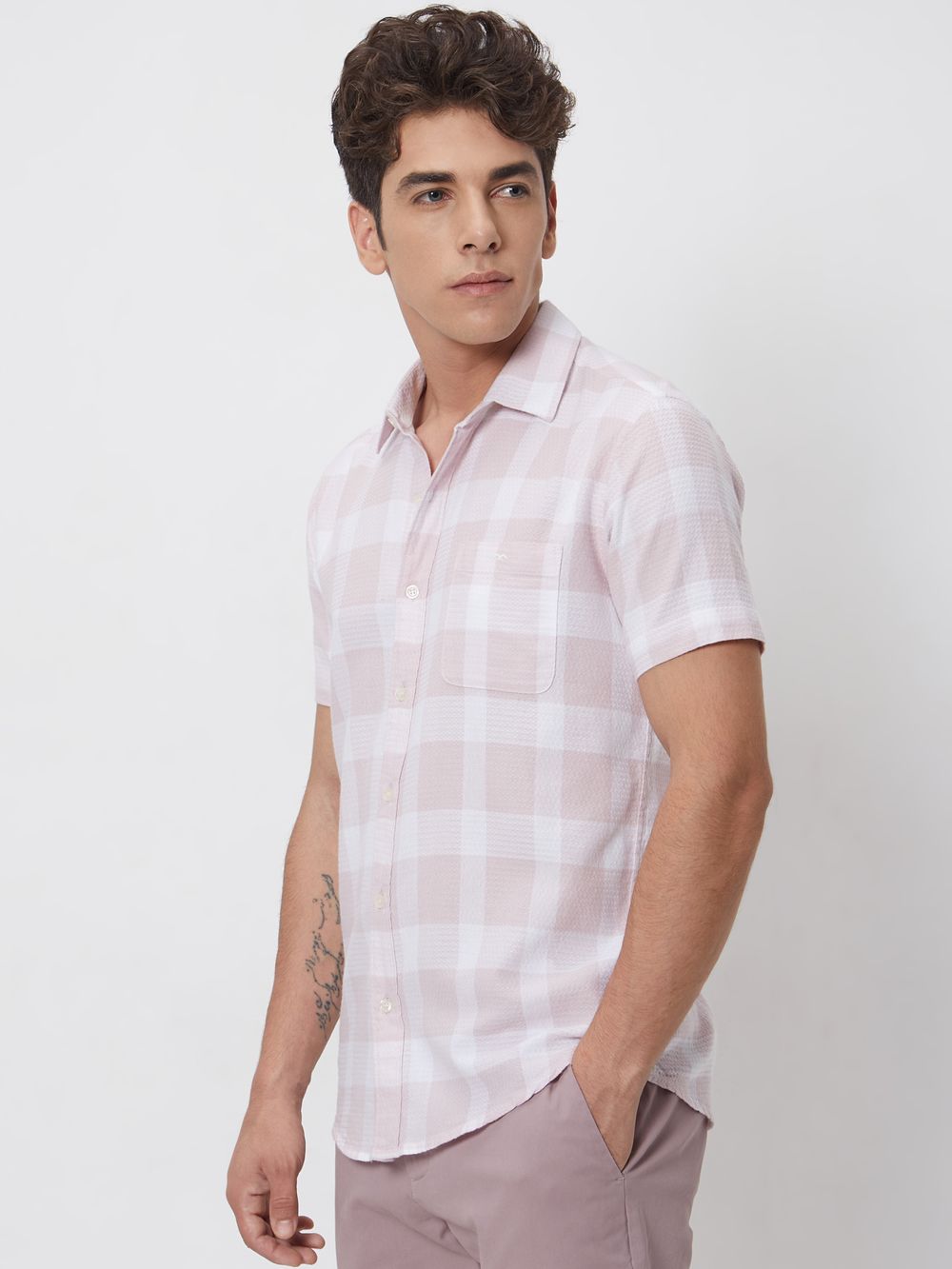 Pink & White Textured Check Slim Fit Casual Shirt