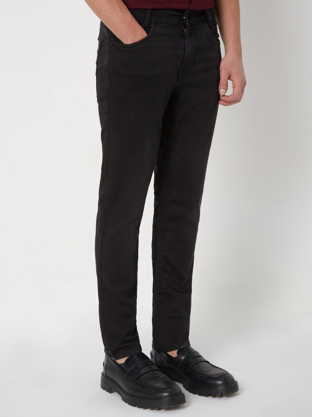 Black Narrow Fit Denim Deluxe Stretch Jeans