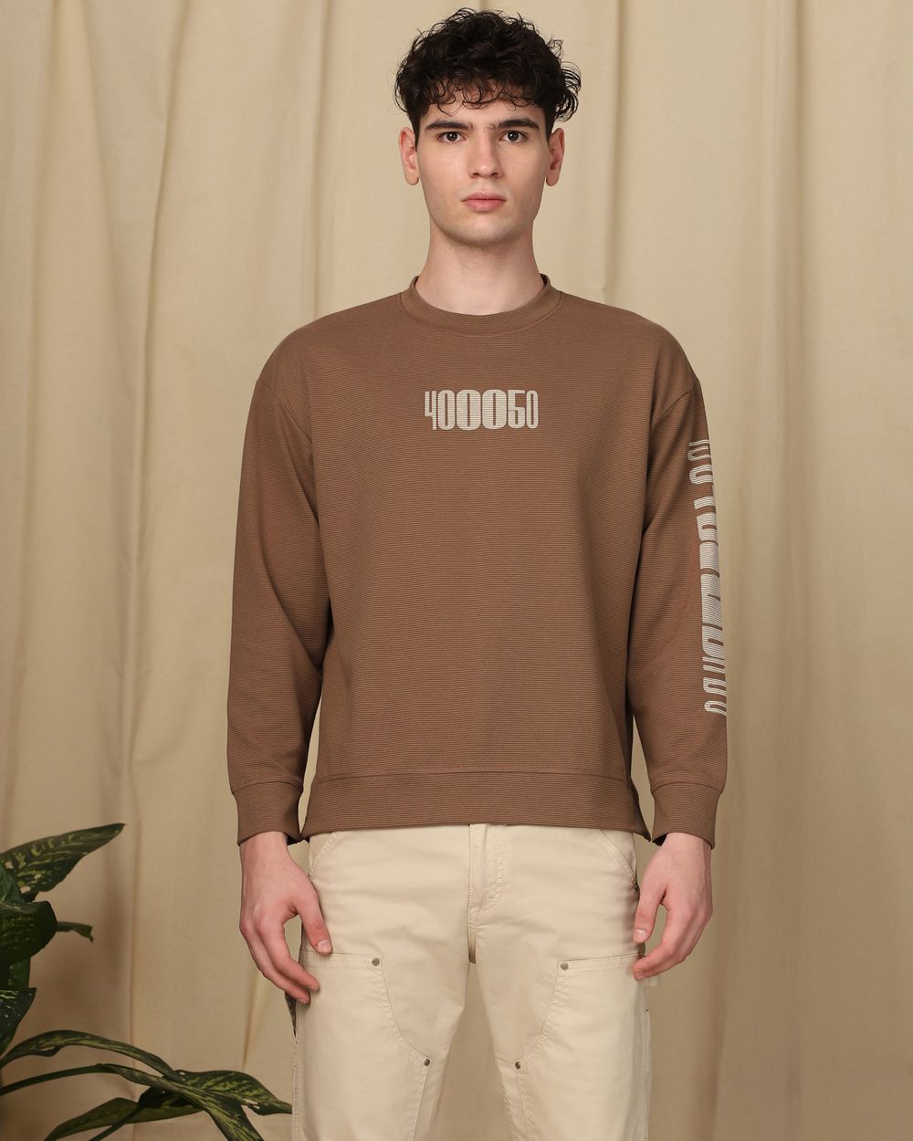 Brown Textured Plain Graphic Sweatshirt