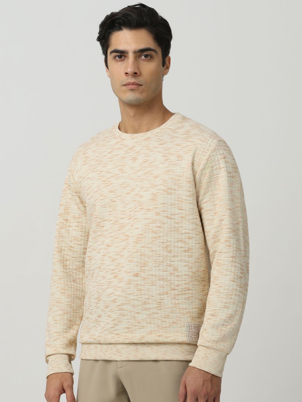 Buy Quilted Plain Slim Fit Sweatshirt Online at Muftijeans