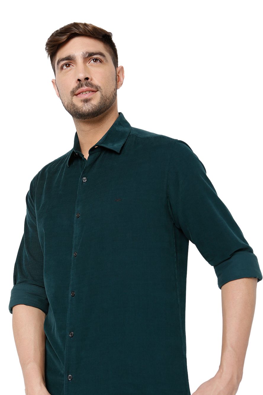Green Textured Slim Fit Casual Shirt