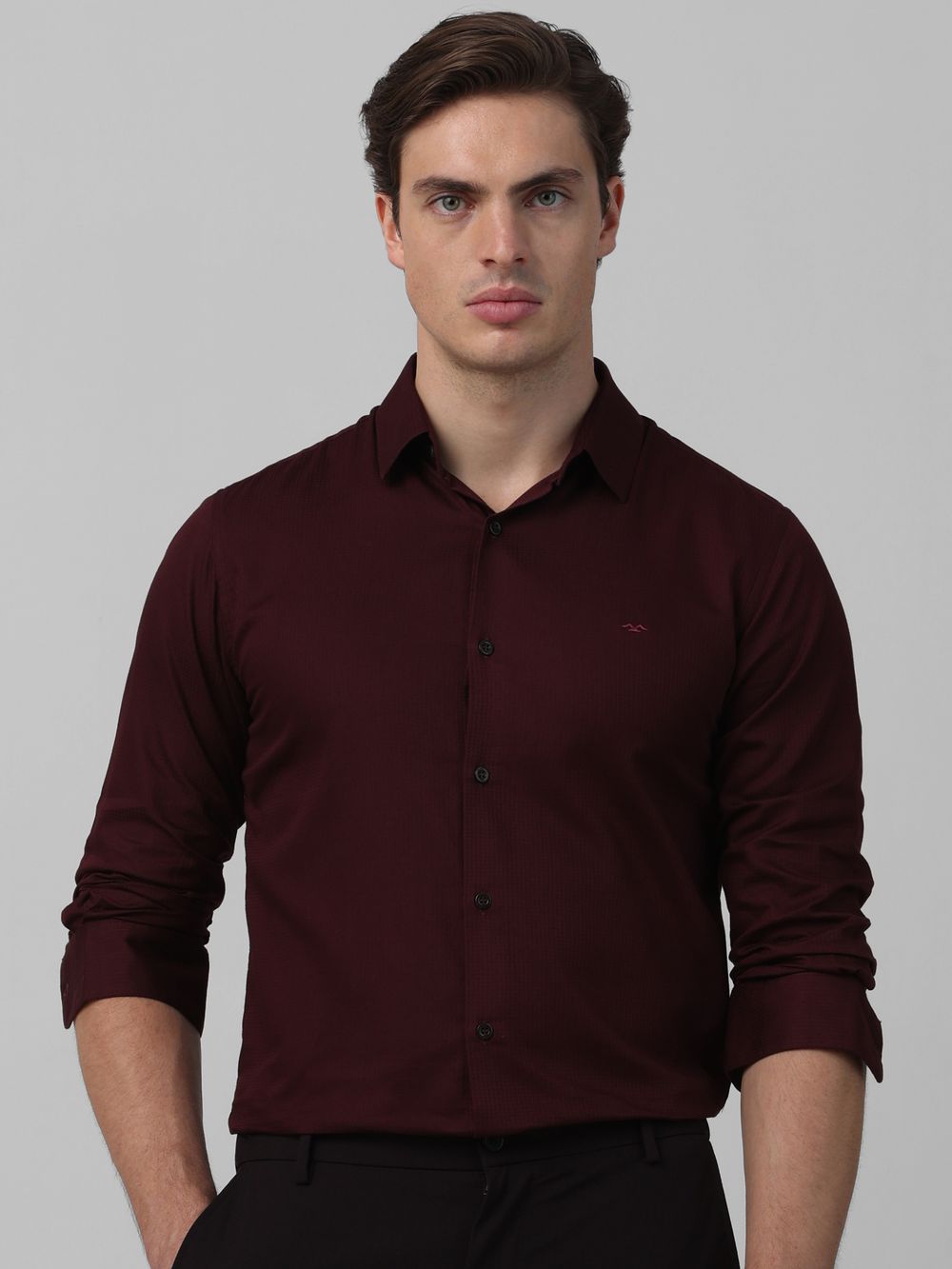 Maroon Textured Plain Slim Fit Casual Shirt