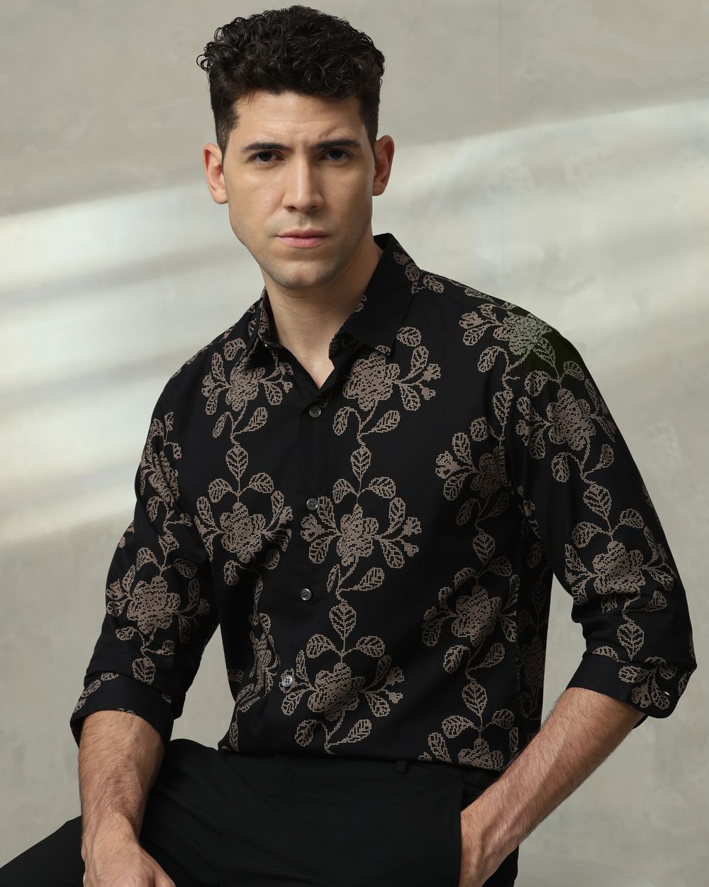 Black Floral Print Slim Fit Casual Shirt