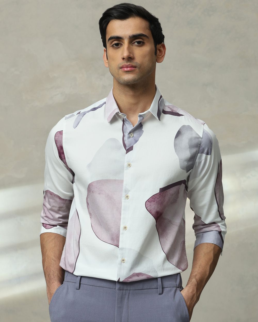 Lilac Abstract Print Slim Fit Casual Shirt