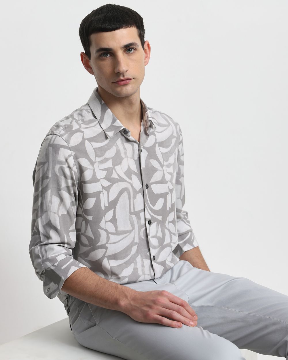 Light Grey Abstract Print Slim Fit Casual Shirt