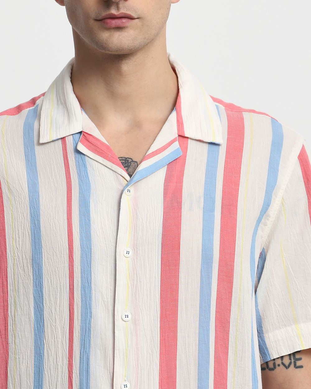 Off White Textured Stripe Relaxed Fit Casual Shirt