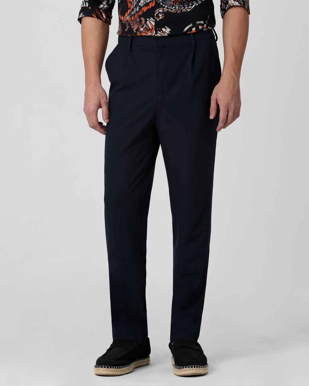 Navy Relaxed Tapered Fit Single Pleated Pants TROUSERS