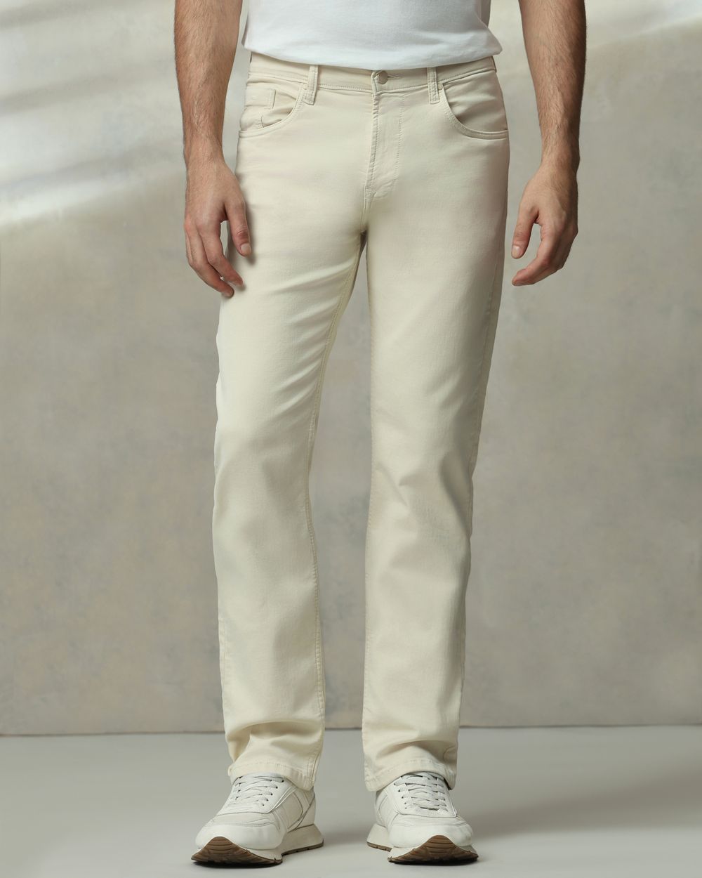 Off White Straight Fit Jeans