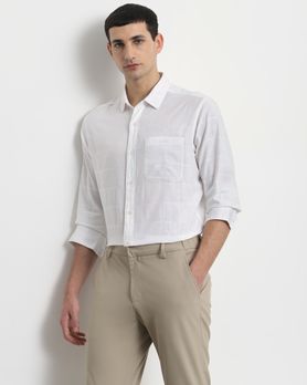 White Textured Plain Slim Fit Casual Shirt