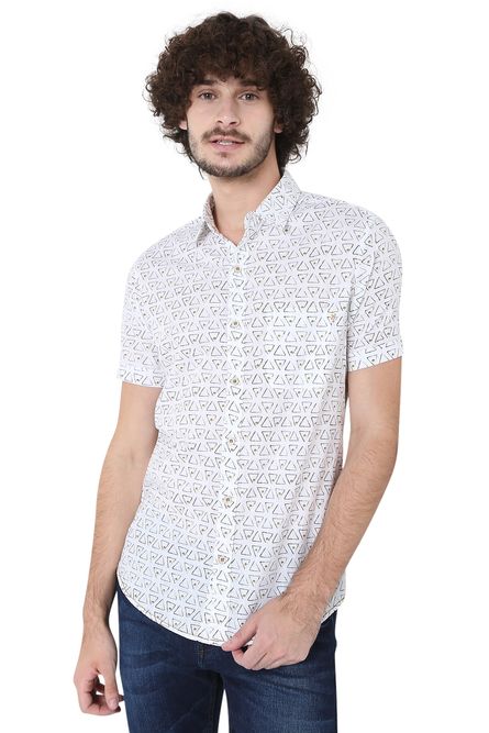 White & Mustard Geometric Print Slim Fit Casual Shirt