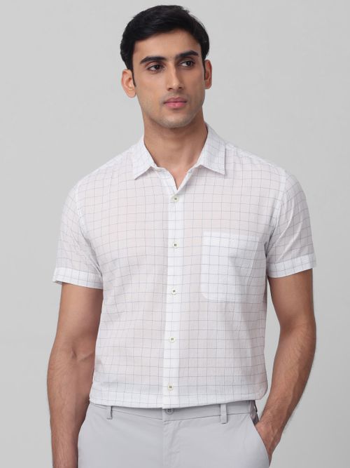 White Textured Check Slim Fit Casual Shirt