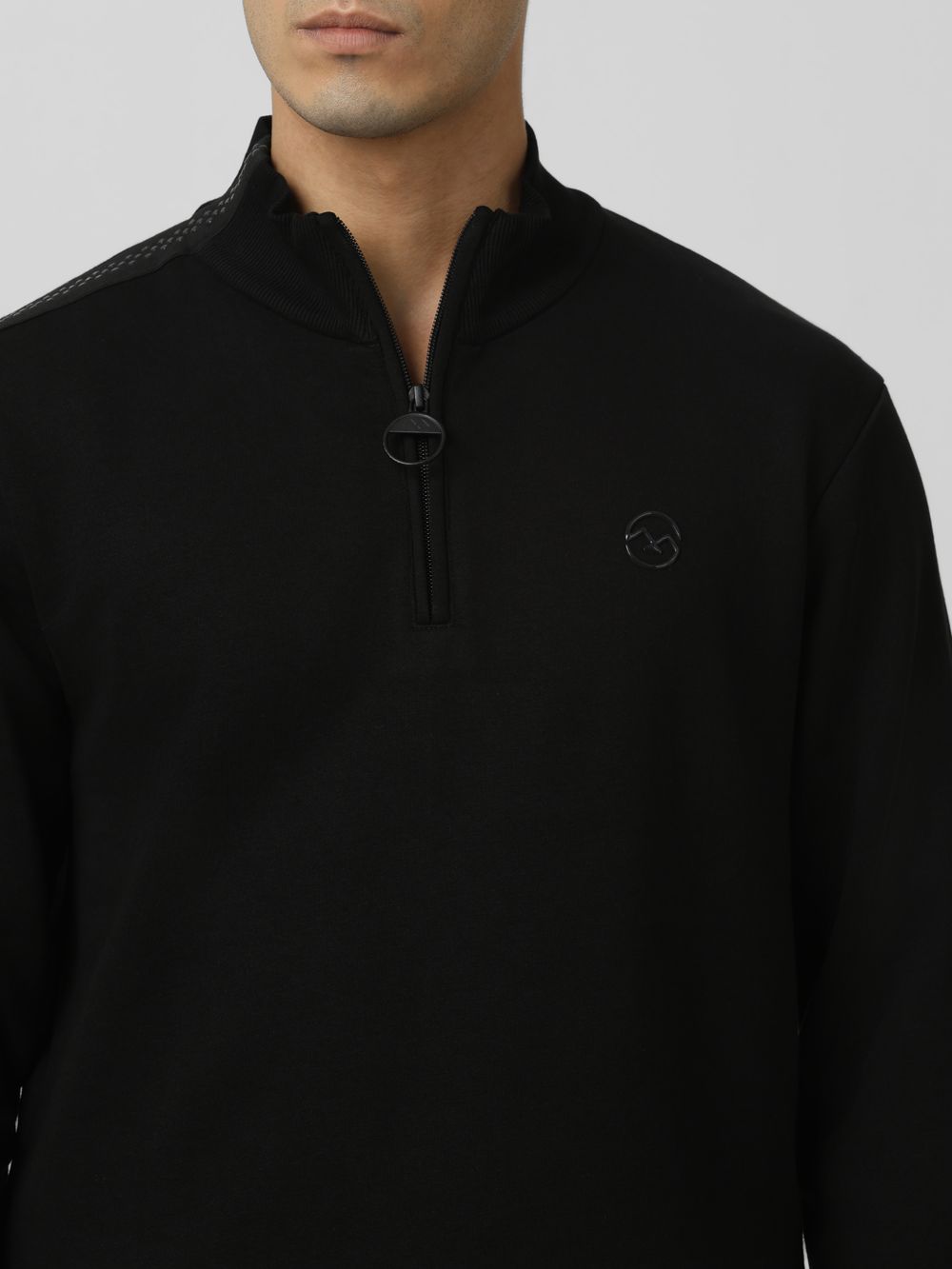 Funnel Neck Plain Slim Fit Sweatshirt