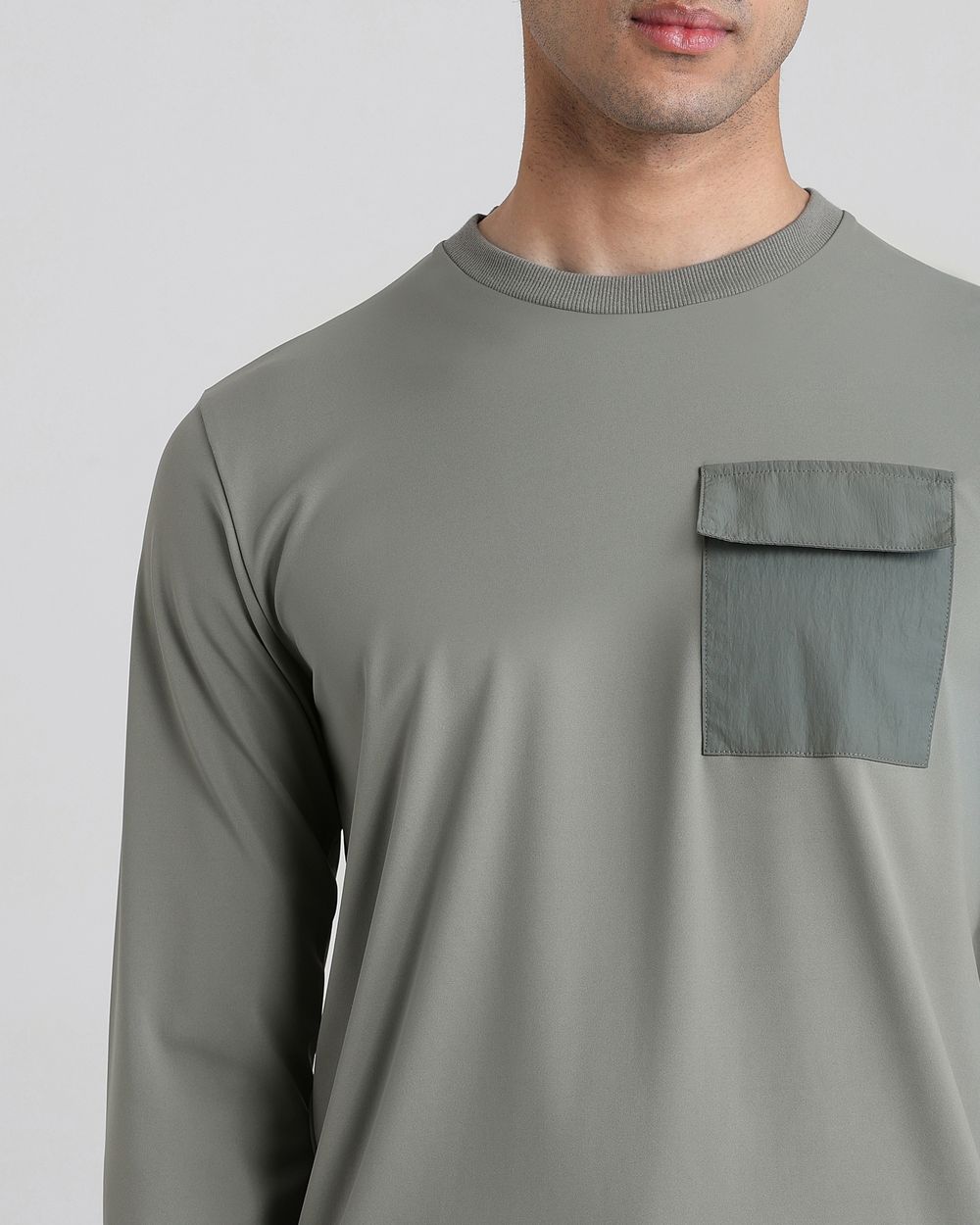 Light Green Patch Pocket Plain Slim Fit T-Shirt