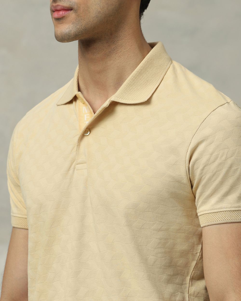 Beige Textured Plain Slim Fit T-Shirt