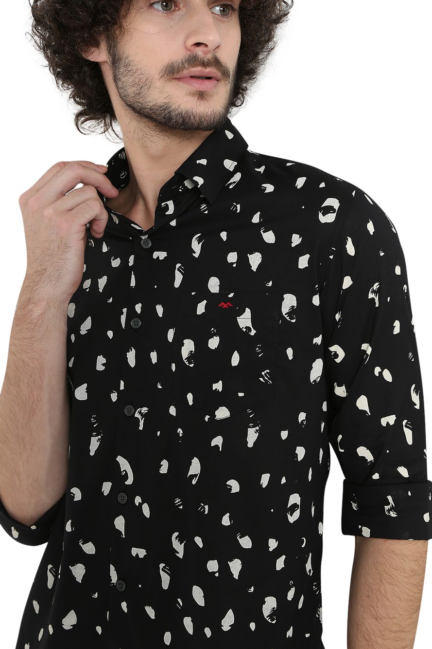 Black & Off White Abstract Print Lightweight Slim Fit Casual Shirt