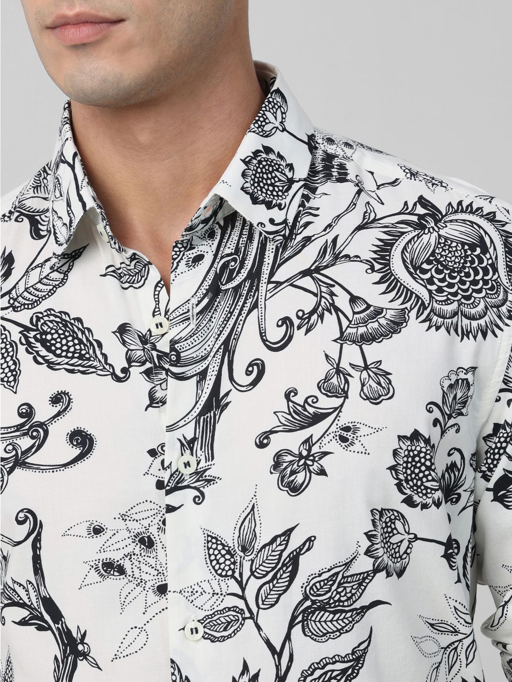 White Leaf Print Slim Fit Casual Shirt