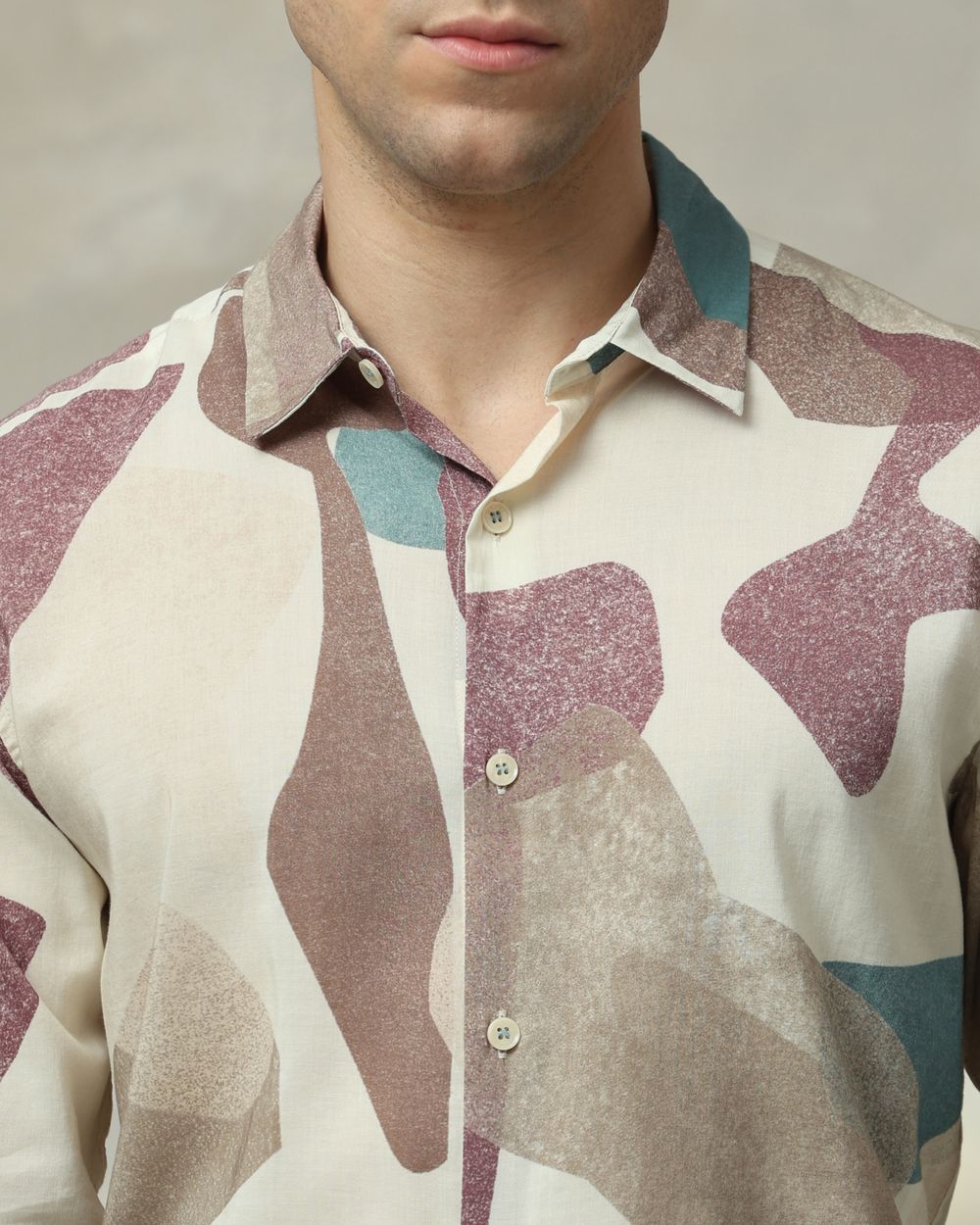 Off White Abstract Print Slim Fit Casual Shirt