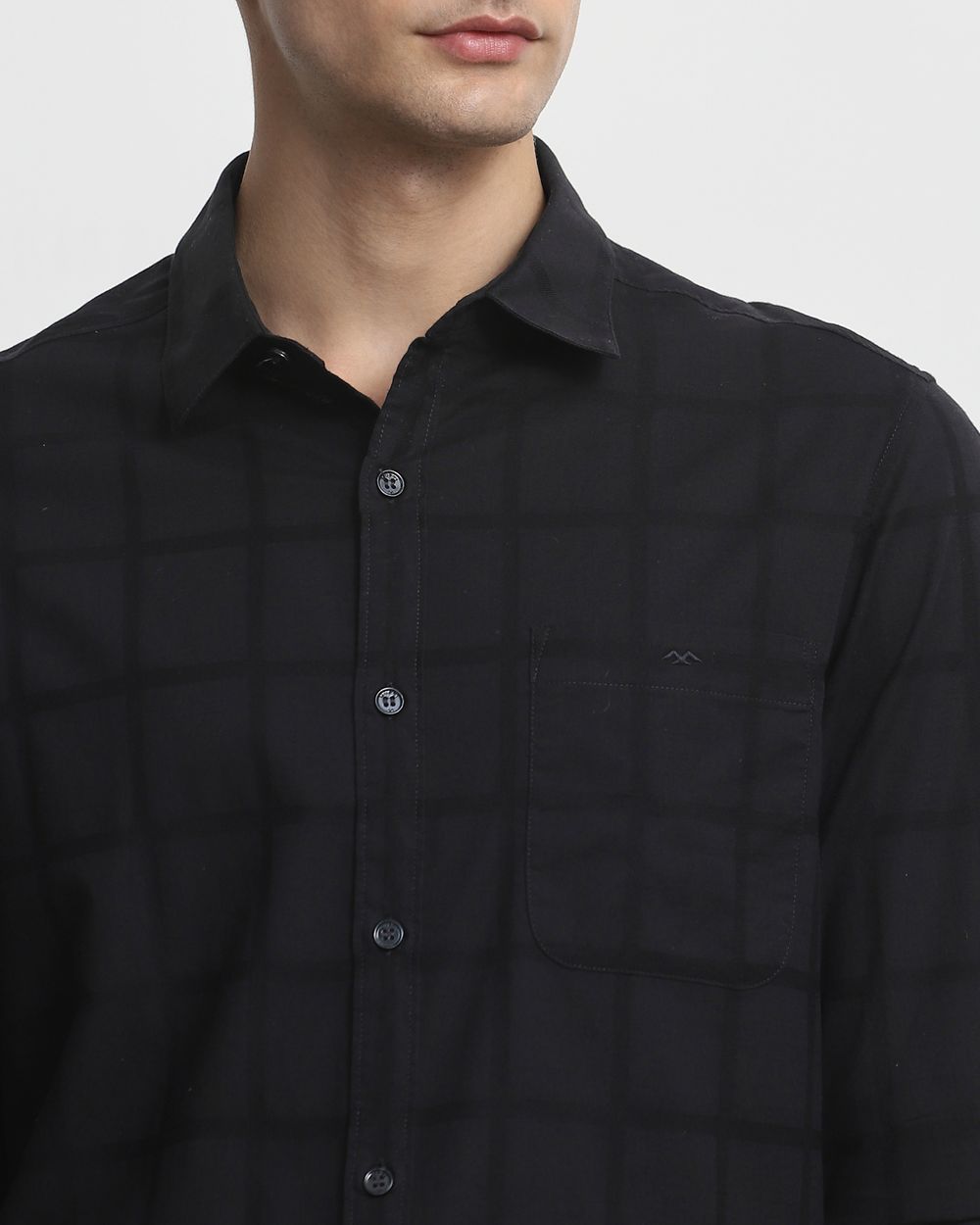 Black Textured Plain Slim Fit Casual Shirt