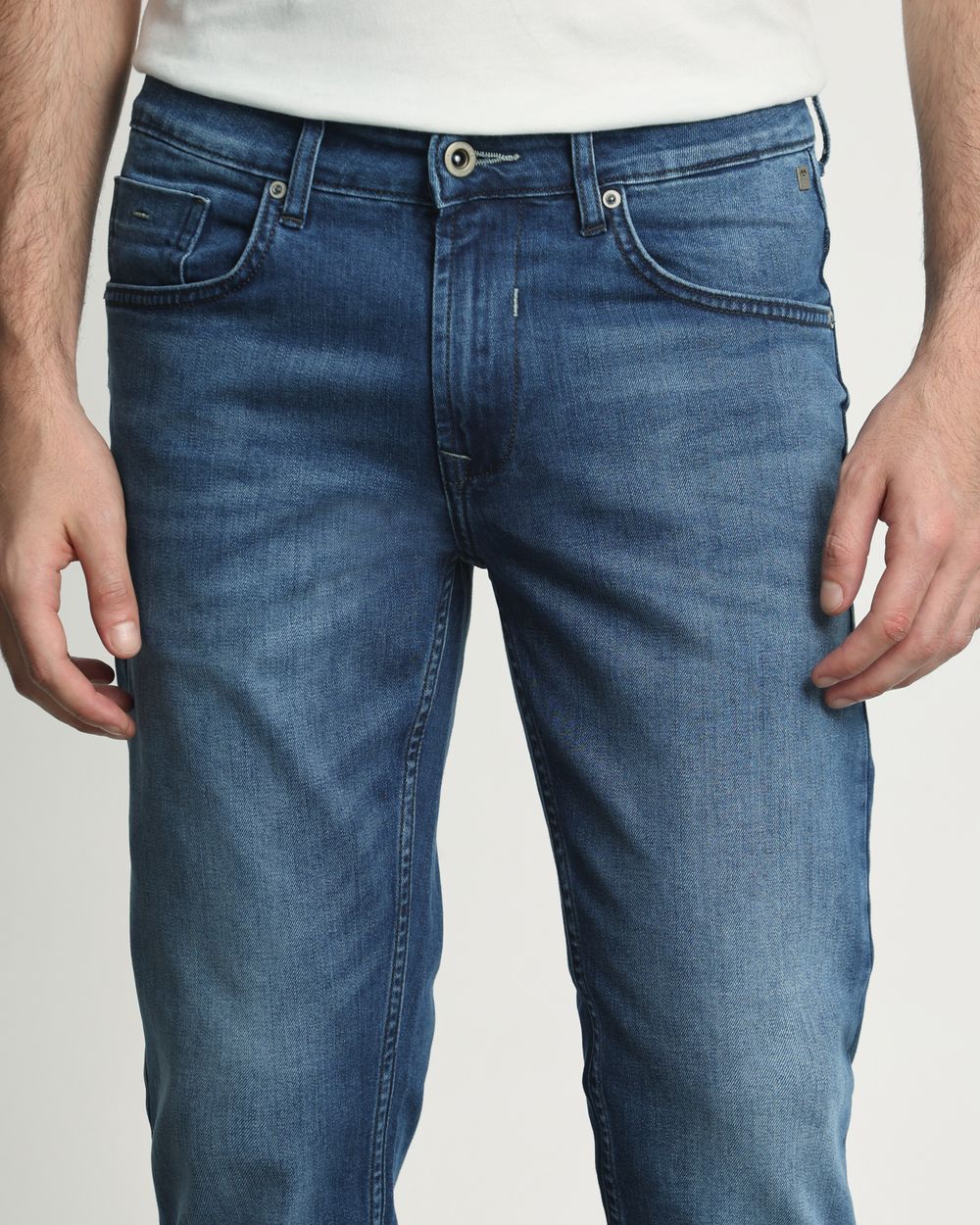 Mid Blue Ankle Length Jeans