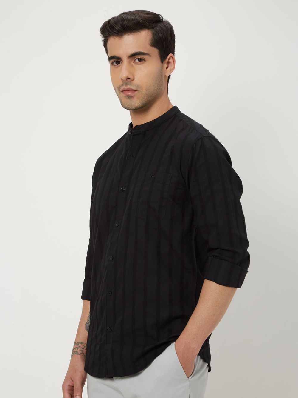 Black Textured Plain Slim Fit Casual Shirt