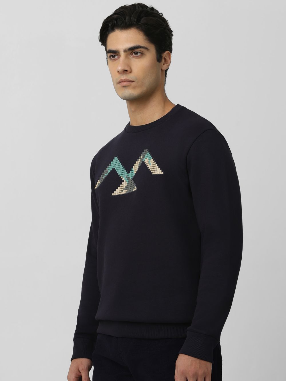 Graphic Print Chest Slim Fit Sweatshirt