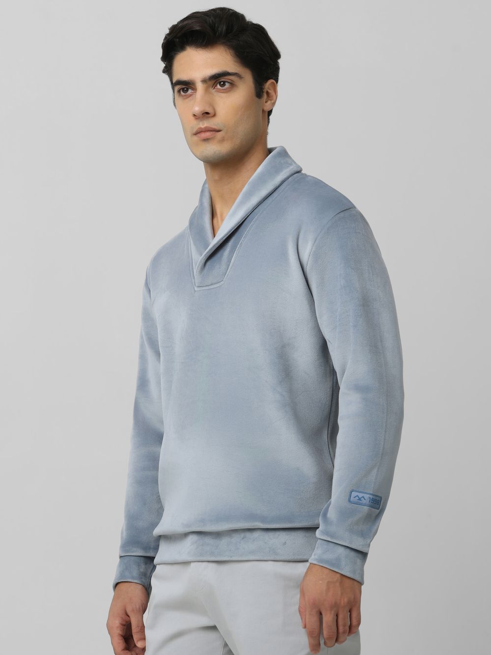  Light Blue velvet slim fit sweatshirt